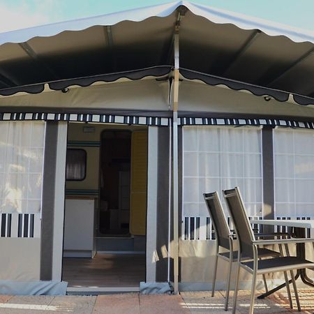 Camping Italia 90 Caravans Домазо Экстерьер фото